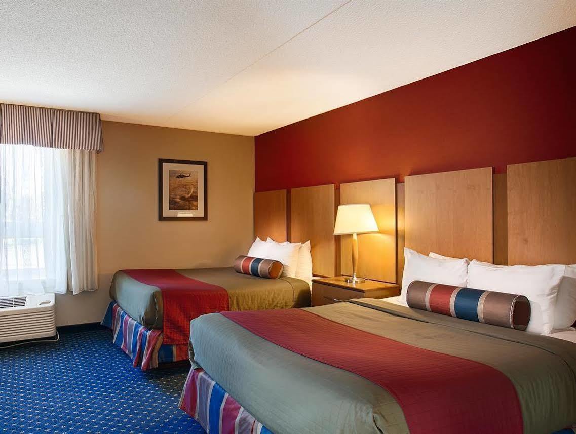 Best Western La Plata Inn מראה חיצוני תמונה